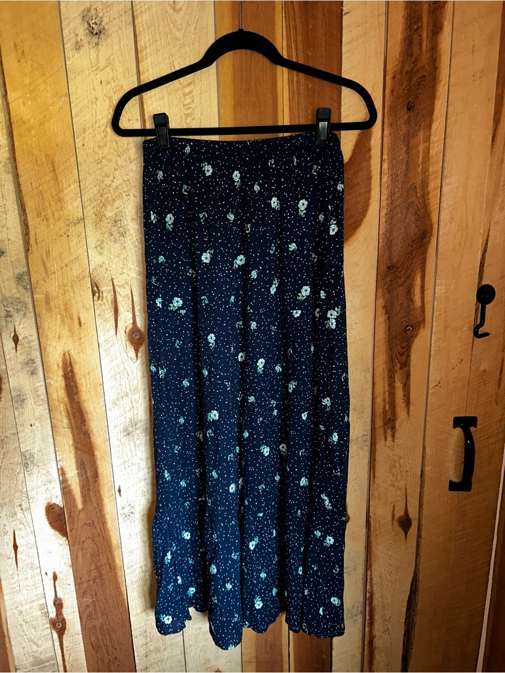 Navy Floral Midi Skirt - Women's Navy Floral Print size L / DEFECT